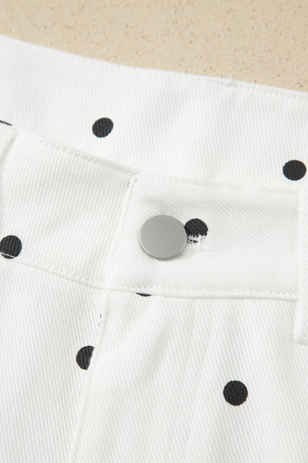 Hem Shorts White Polka Dot Print Embroidered Scallop