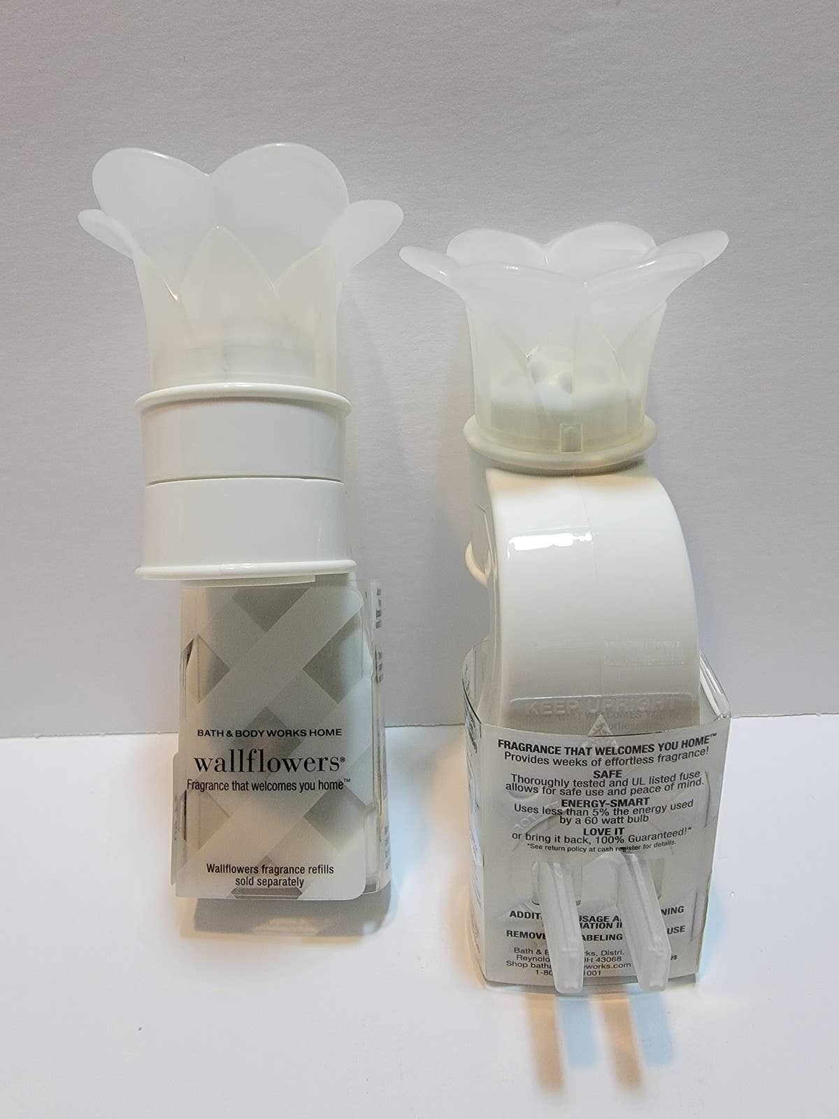 Bath & Body Works Wallflowers Plug-In Nightlight | Pearl White