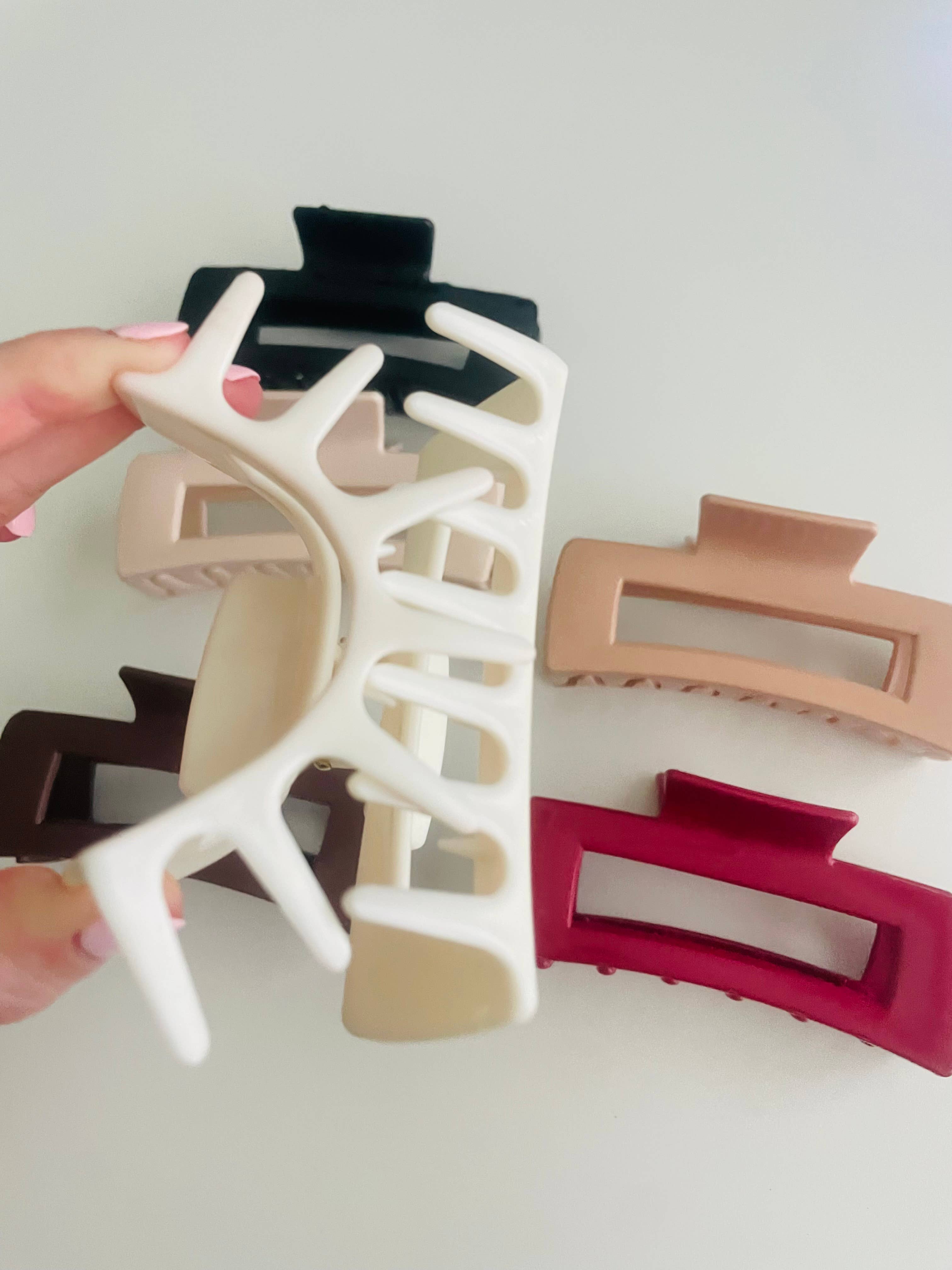 Rectangle Silicone Bendable Claw Clips — Faire’s First Ever!
