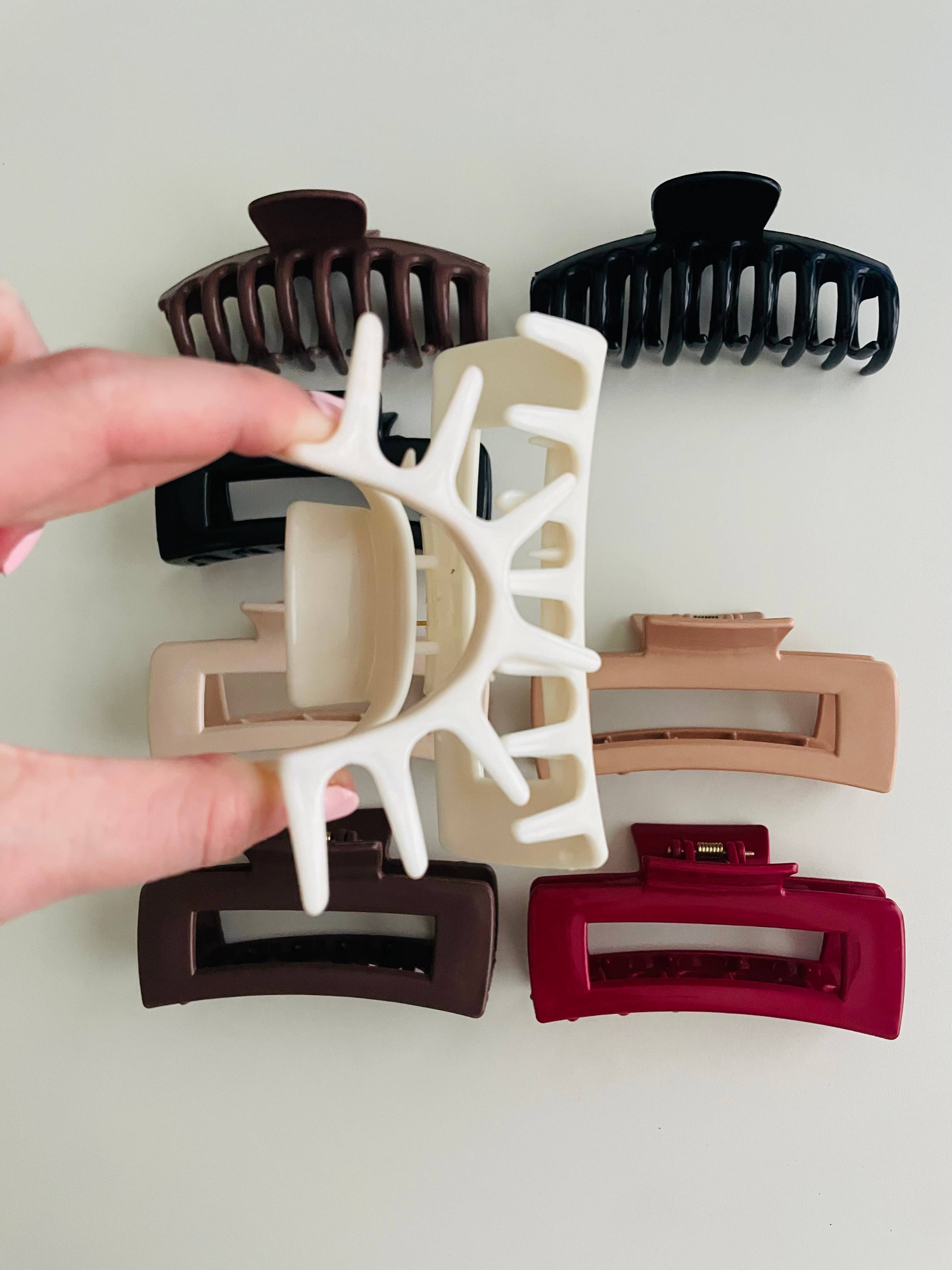 Rectangle Silicone Bendable Claw Clips — Faire’s First Ever!