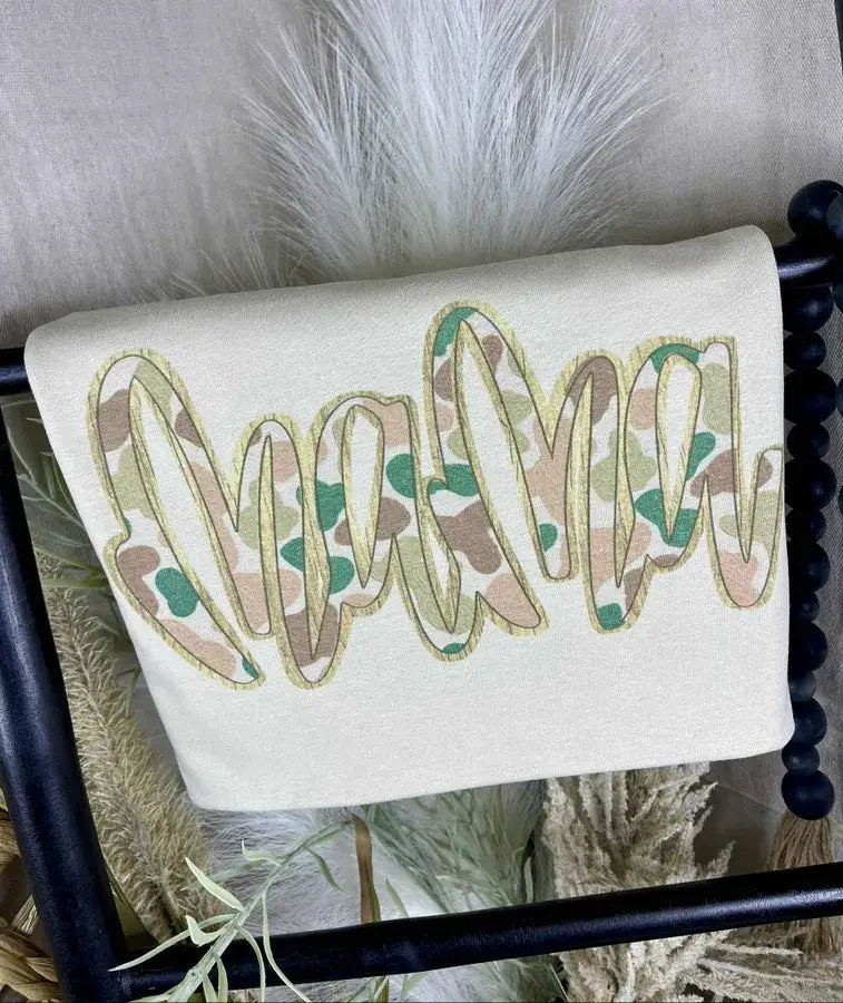 MaMa camo (Gildan Tee)