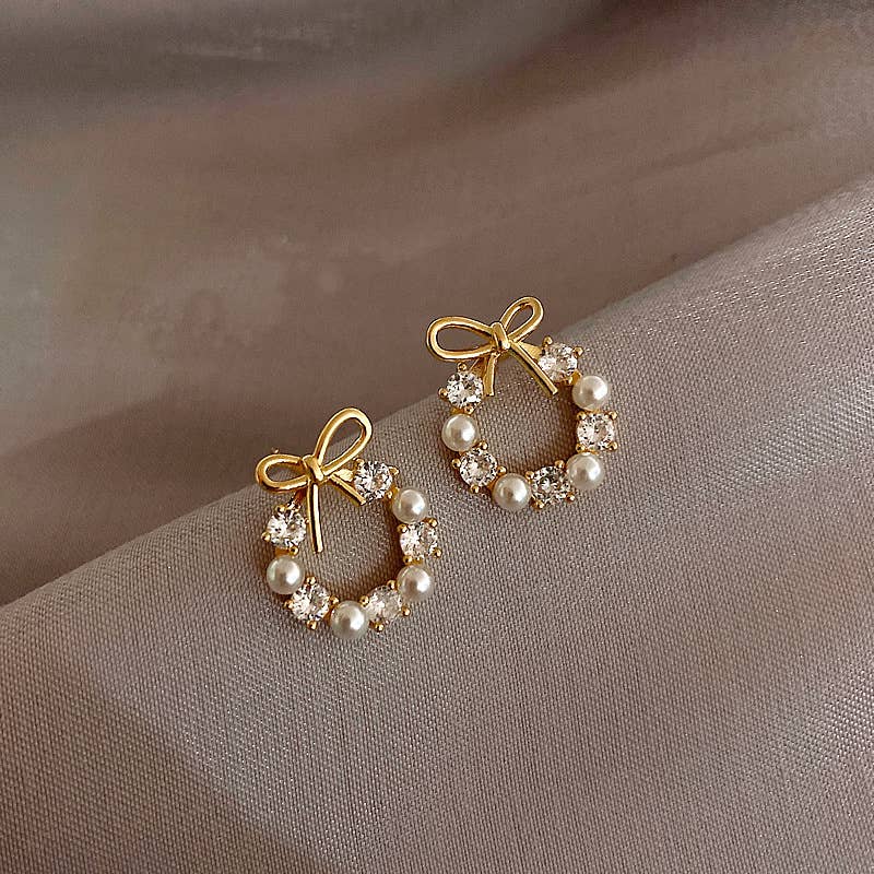 Sparkling Bow Pearl diamond Stud Earrings
