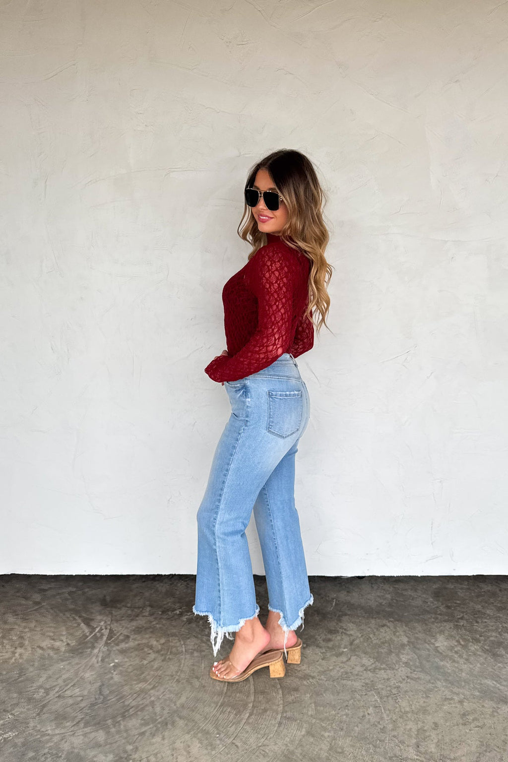 Jolie Lace Thumbhole Top