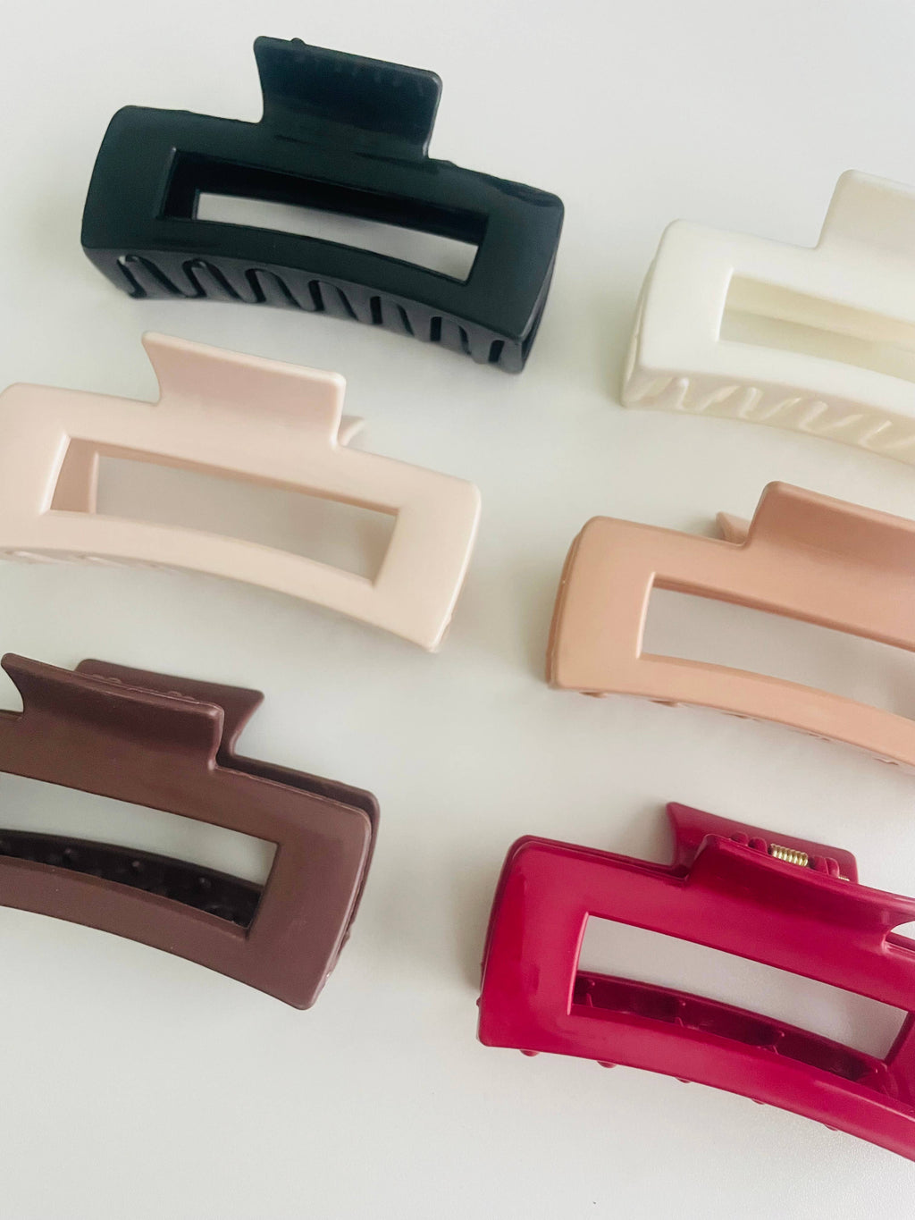 Rectangle Silicone Bendable Claw Clips — Faire’s First Ever!
